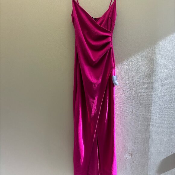 LULUS FUCHSIA MAXI DRESS- NWT - Picture 1 of 3